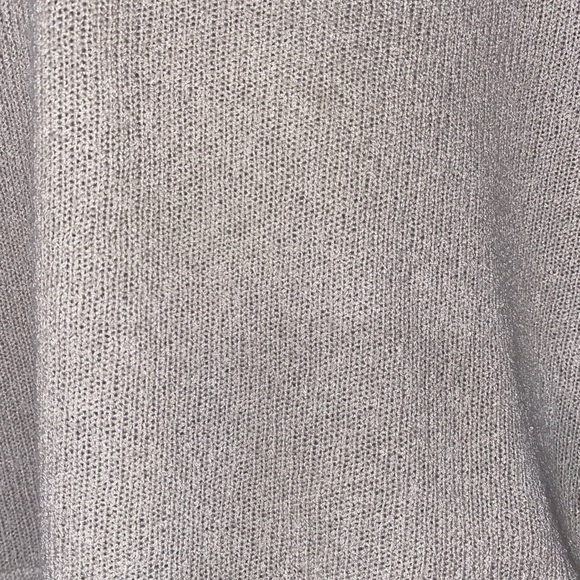 H&M Lounge top - Picture 3 of 4